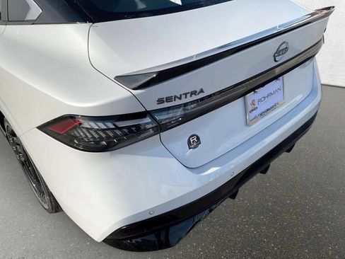 New 2026 Nissan Sentra SR w/ SR Premium Package FWD image 30
