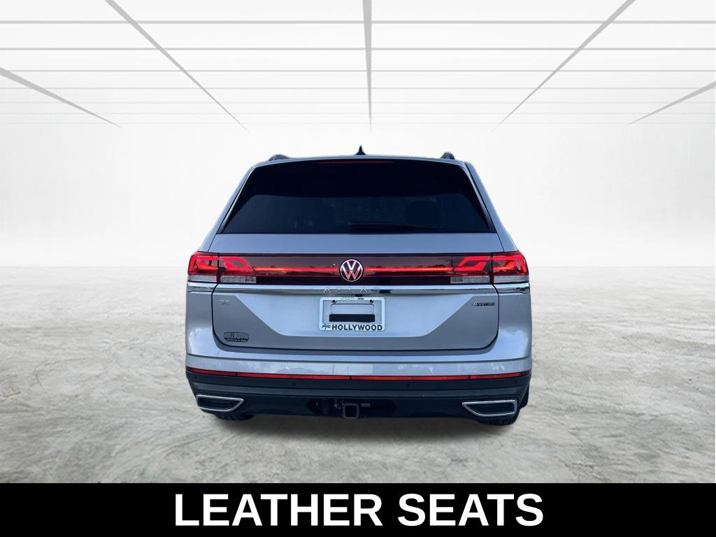 Used 2024 Volkswagen Atlas SE w/ Panoramic Sunroof Package AWD/4WD image 6