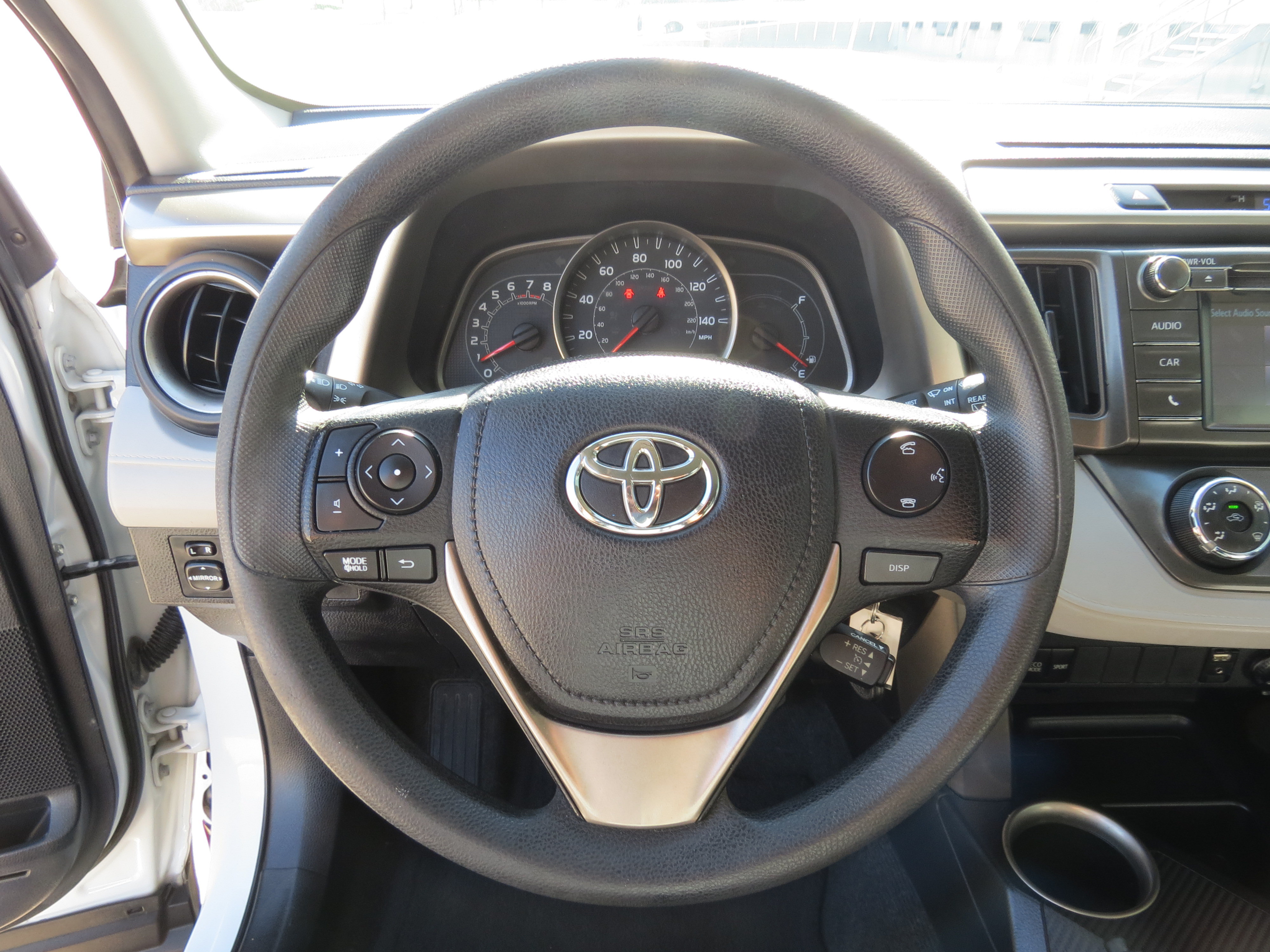 Used 2015 Toyota RAV4 LE FWD image 12