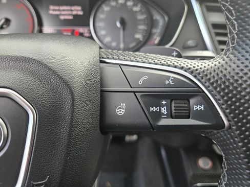 Used 2022 Audi SQ5 Premium w/ Convenience Package image 23