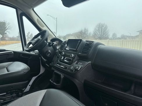 Used 2023 RAM ProMaster 2500 image 20