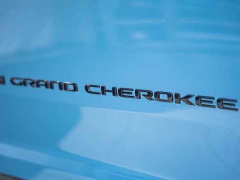 New 2026 Jeep Grand Cherokee Limited AWD/4WD image 16