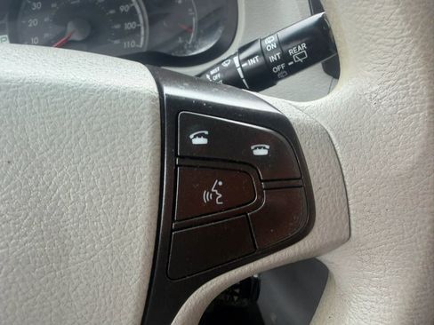 Used 2014 Toyota Sienna LE FWD image 14