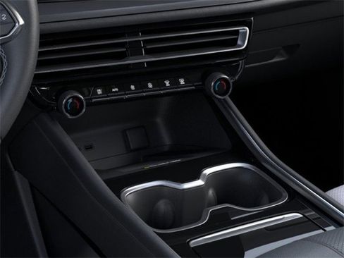 New 2026 Chevrolet Traverse High Country image 23