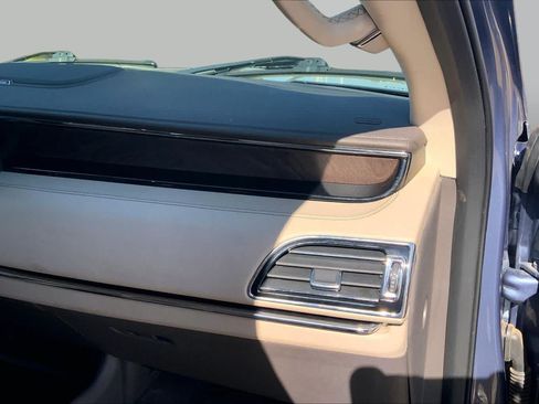 Used 2023 Lincoln Navigator 4WD image 19
