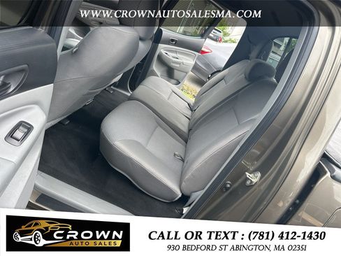 Used 2015 Toyota Tacoma 4x4 Double Cab w/ TRD Sport Package image 17