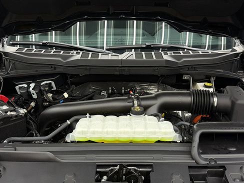 Used 2025 Ford F150 Lariat image 19