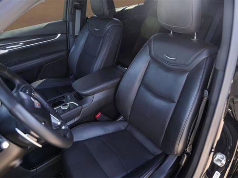 Certified 2023 Cadillac XT6 Sport w/ Technology Package image 7