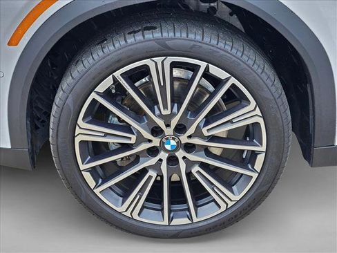 Used 2025 BMW X2 xDrive28i w/ Convenience Package AWD/4WD image 22