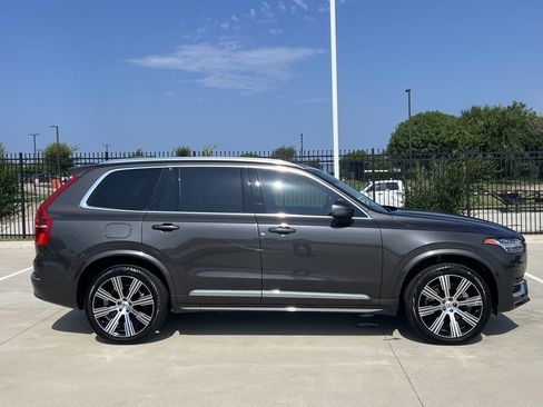 Used 2024 Volvo XC90 B5 Plus w/ Protection Package Premier AWD/4WD image 3