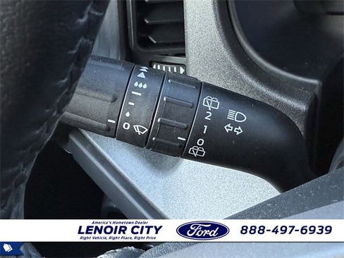 Used 2025 Ford Bronco Badlands image 32