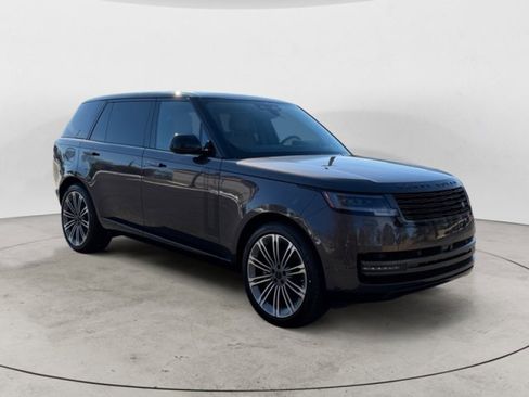 New 2026 Land Rover Range Rover Long Wheelbase SE image 2