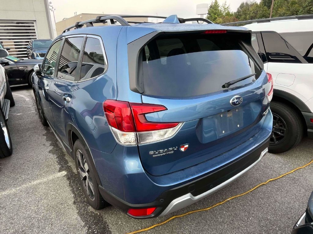 Used 2019 Subaru Forester Touring AWD/4WD image 3