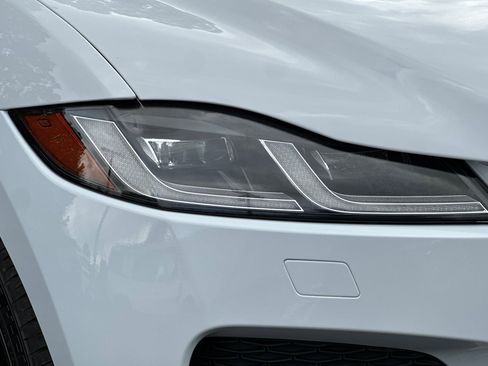 Used 2021 Jaguar F-PACE S image 12