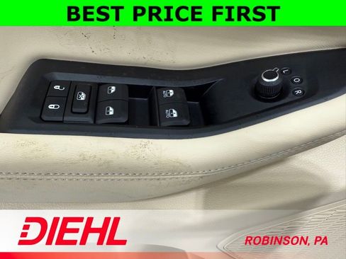 New 2025 Jeep Grand Cherokee Limited w/ Black Appearance Package image 23