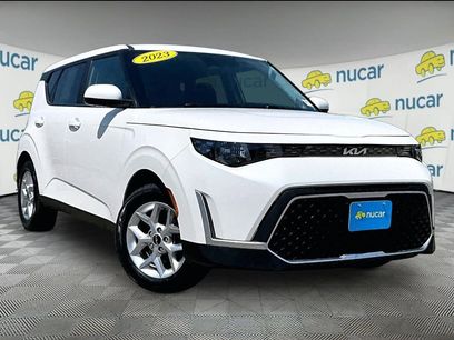 Used 2023 Kia Soul LX w/ LX Technology Package