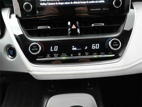 Used 2021 Toyota Corolla XSE image 9