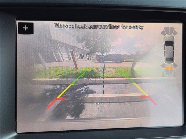 Used 2019 Ford Explorer XLT w/ Equipment Group 202A FWD image 13
