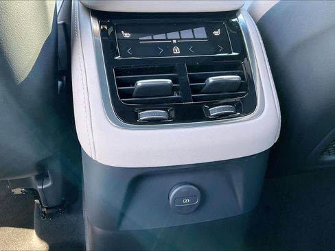 New 2026 Volvo XC90 T8 Plus w/ Protection Package Premier image 16
