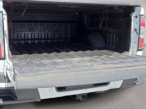 Used 2022 GMC Canyon Denali AWD/4WD image 10