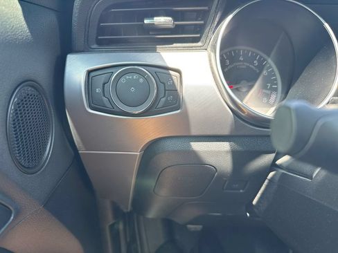 Used 2018 Ford Mustang GT Premium RWD image 17