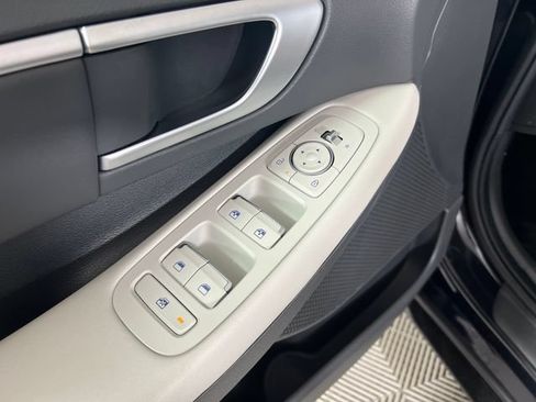 Used 2025 Hyundai Sonata SEL FWD image 11