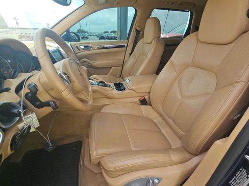 Used 2014 Porsche Cayenne AWD/4WD image 8
