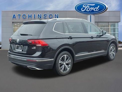 Used 2018 Volkswagen Tiguan SEL AWD/4WD image 5