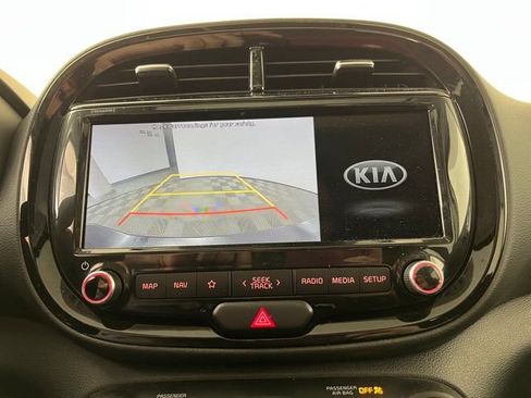 Used 2021 Kia Soul EX image 31