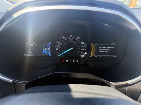 Used 2018 Ford Edge Titanium w/ Equipment Group 301A FWD image 13