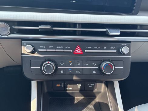 New 2026 Hyundai Tucson SE image 19