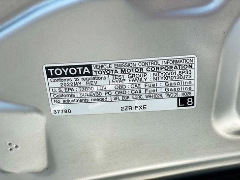 Used 2022 Toyota Prius XLE w/ Advanced Technology Package FWD image 18