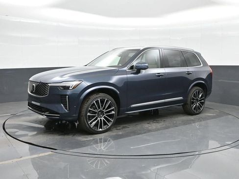 New 2026 Volvo XC90 B6 Plus w/ Protection Package Premier image 3
