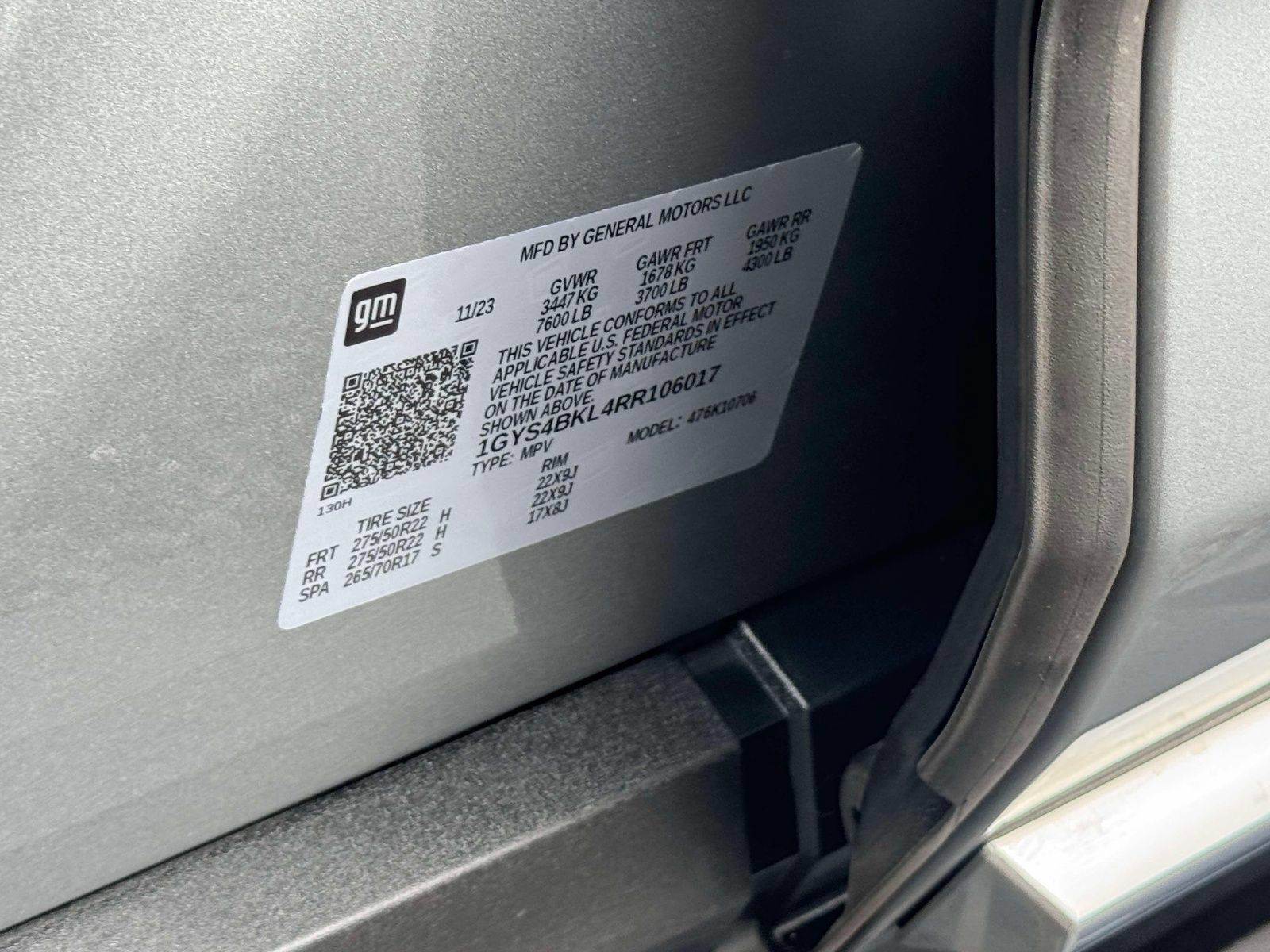 Certified 2024 Cadillac Escalade Premium Luxury AWD/4WD image 33