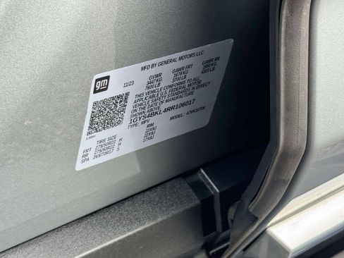 Certified 2024 Cadillac Escalade Premium Luxury AWD/4WD image 33