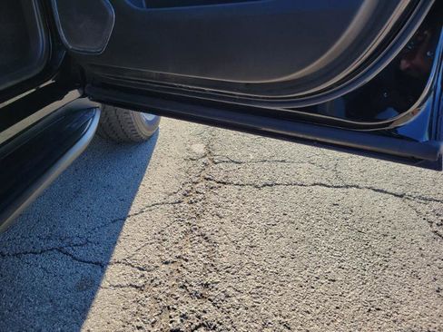 Used 2016 Chevrolet Suburban 3500 LS w/ Driver Alert Package image 32