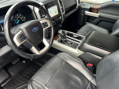 Used 2017 Ford F150 Lariat w/ Trailer Tow Package image 10