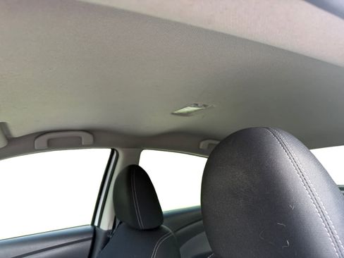 Used 2016 Nissan Versa SL image 12