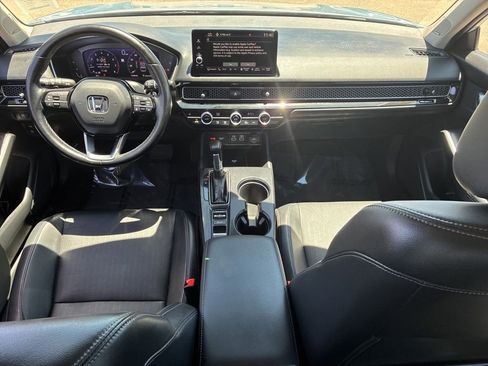 Used 2022 Honda Civic Touring image 13