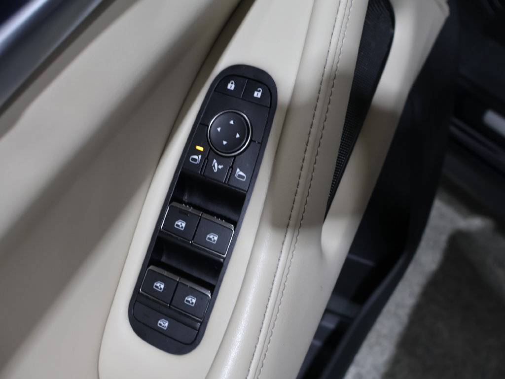 Used 2023 INFINITI QX60 Luxe AWD/4WD image 20