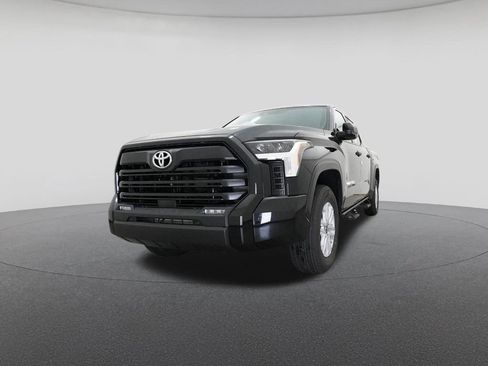 New 2026 Toyota Tundra SR5 AWD/4WD image 32
