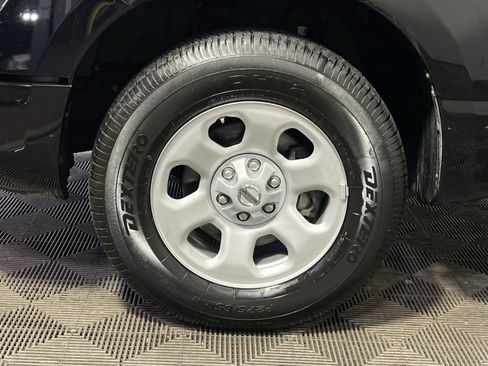 Used 2021 Nissan Titan S image 12