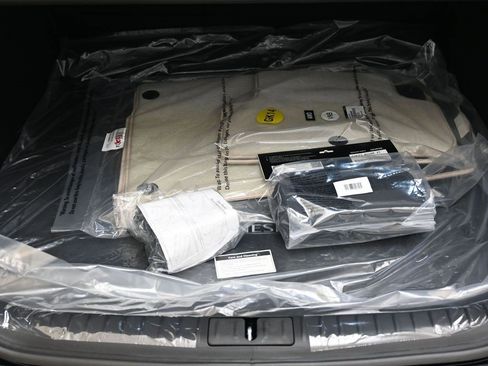 New 2026 Genesis G70 2.5T Prestige image 17