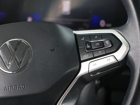 Used 2023 Volkswagen Jetta SE w/ Panoramic Sunroof Package FWD image 14