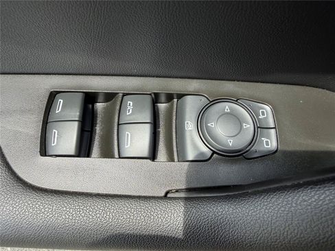 Used 2021 Chevrolet Blazer LT w/ Sound & Technology Package FWD image 23