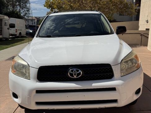 Used 2007 Toyota RAV4 4WD image 2