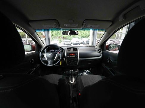 Used 2018 Nissan Versa SV FWD image 19