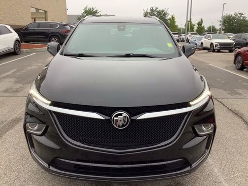 Used 2022 Buick Enclave Essence w/ Sport Touring Edition image 2