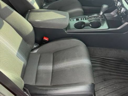 Used 2025 Honda Civic Sport image 9