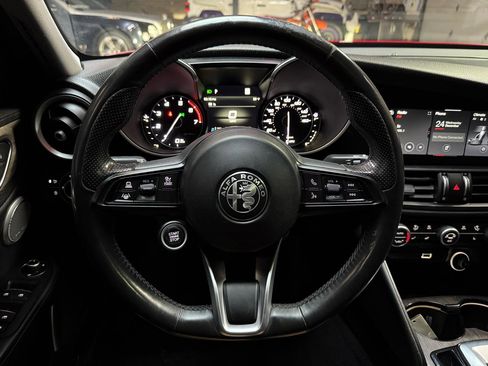 Used 2020 Alfa Romeo Giulia Ti AWD/4WD image 12